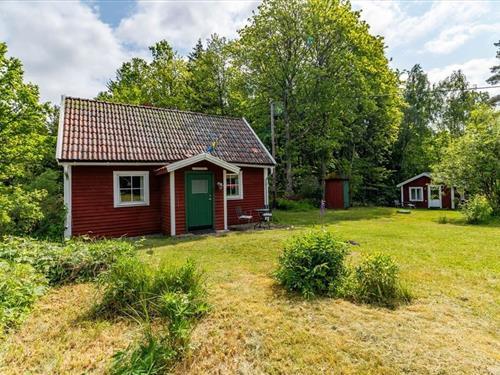 Holiday home - 4 persons -  - Norra Nättleryd - Karlskrona - 37345 - Rödeby