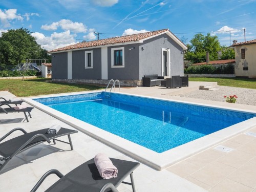 Holiday home - 6 persons -  - Malisi bb - Visnjan-Malisi - 52463 - Malisi