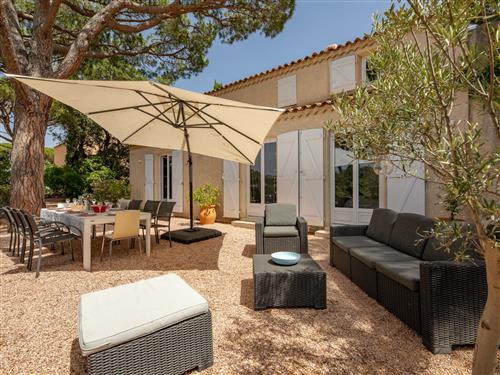 Holiday home - 8 persons -  - Sainte Maxime - 83120