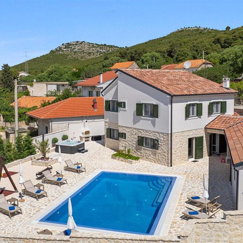 Sommerhus - 8 personer -  - Rakovo Selo - Sibenik - Dubrava Kod Sibenika - 22000 - Dubrava Kod Sibenika