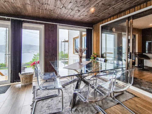 Holiday home - 6 persons -  - Vågavegen - 5561 - Bokn
