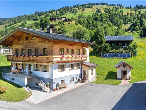 Holiday Home/Apartment - 4 persons -  - 5753 - Saalbach-Hinterglemm