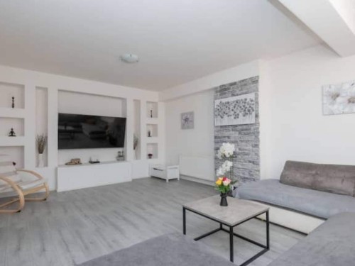 Vakantiehuis - 8 personen -  - 21260 - Imotski