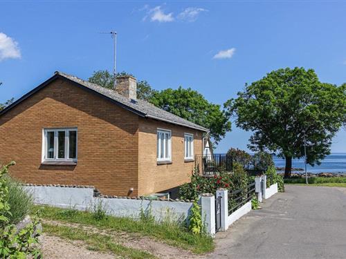 Sommerhus - 5 personer -  - Strandstien - Listed - 3740 - Svaneke