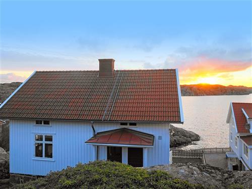 Holiday Home/Apartment - 6 persons -  - Nordviks Strand - 47195 - Skärhamn