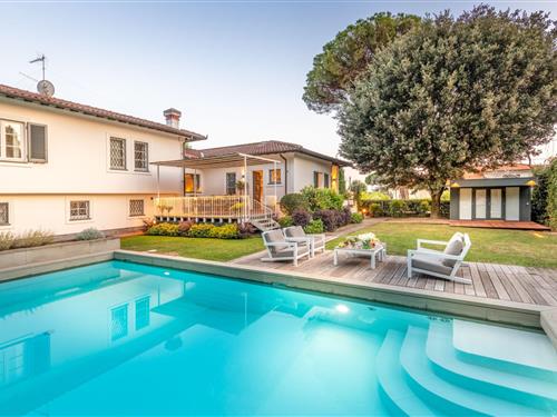 Villa - 8 personer -  - 55045 - Pietrasanta