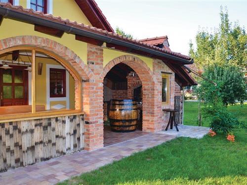 Holiday home - 8 persons -  - Griblje - Crnomelj-Gradac - 8332 - Gradac