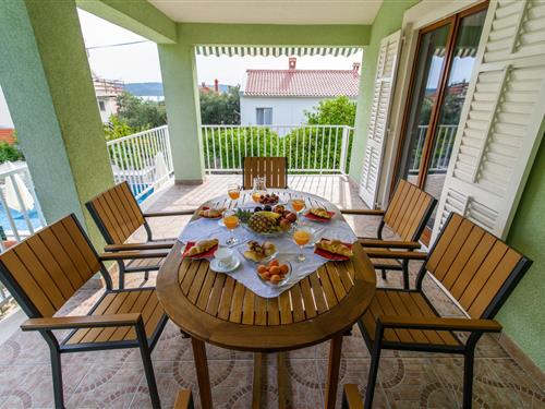 Sommerhus - 6 personer -  - Okrug Gornji - 21223 - Okrug Gornji