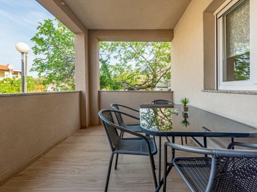 Holiday apartment - 3 persons -  - Ulica Sridnje Kucice - 23234 - Vir