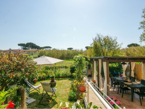 Holiday apartment - 5 persons -  - Via Pola - 54100 - Marina Di Massa
