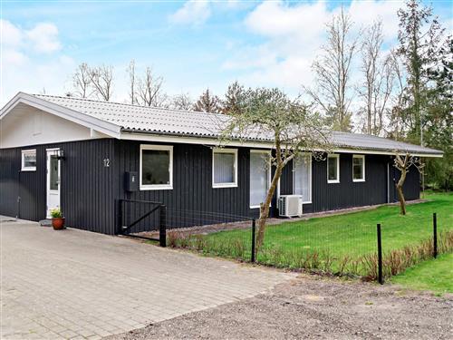 Holiday Home/Apartment - 8 persons -  - Mågelunden - Kramnitse - 4970 - Rødby