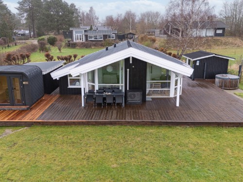 Sommerhus - 8 personer -  - Vester Strandvej - Orø - 4305