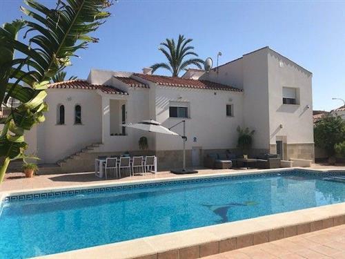 Sommerhus - 8 personer -  - Calle velazquez - 03184 - Torrevieja