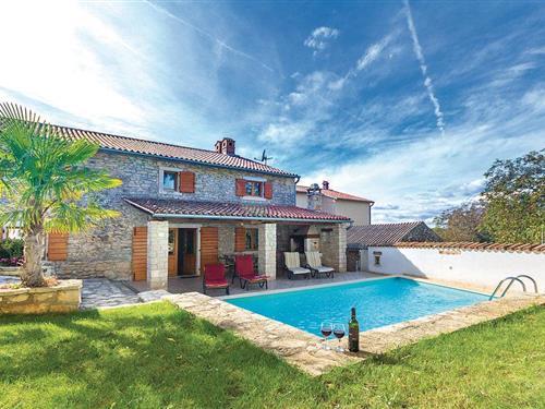 Holiday home - 7 persons -  - Puntera - Barban-Puntera - 52207 - Puntera