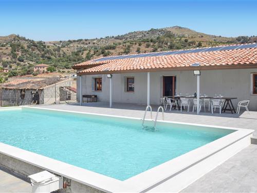 Sommerhus - 12 personer -  - Contrada Baldassarre SNC - 98030 - Gaggi