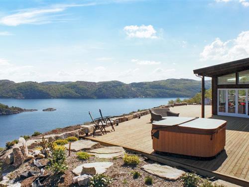 Sommerhus - 8 personer -  - Sjøfjellan - Lyngdal/Åmland/Grønsfjorden - 4580 - Lyngdal