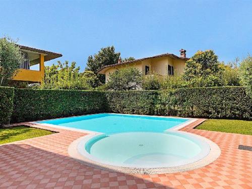 Holiday Home/Apartment - 4 persons -  - 25019 - Sirmione