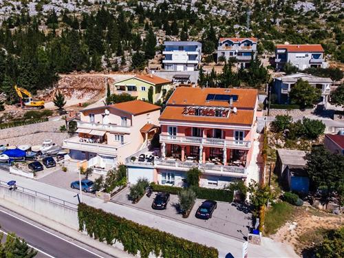 Holiday Home/Apartment - 2 persons -  - Starigrad - 23244 - Starigrad