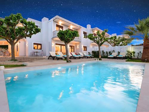 Holiday home - 36 persons -  - Apokoronos - 73007 - Georgioupolis