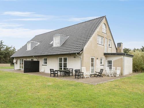 Sommerhus - 9 personer -  - Strandvejen - Vejlby Klit - 7673 - Harboøre