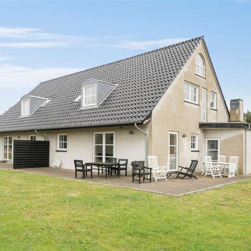 Sommerhus - 9 personer -  - Strandvejen - Vejlby Klit - 7673 - Harboøre