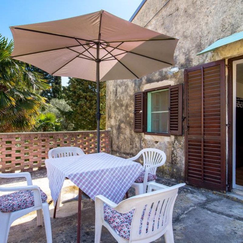 Sommerhus - 5 personer -  - Sveti Jakov - Losinj-Sveti Jakov - 51554 - Nerezine