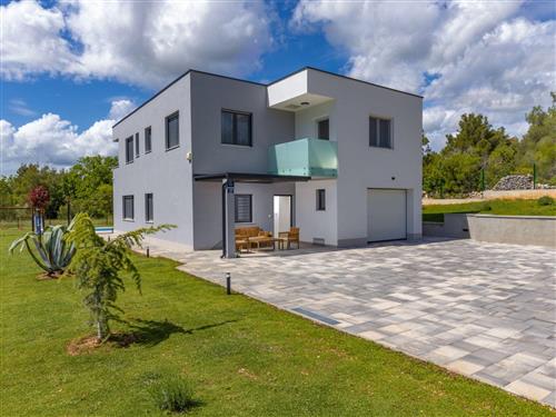 Holiday home - 8 persons -  - Bilice - 2200