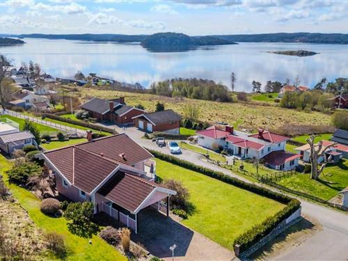 Sommerhus - 4 personer -  - Tåbergsvägen - Utby/Uddevalla - 451 98 - Uddevalla