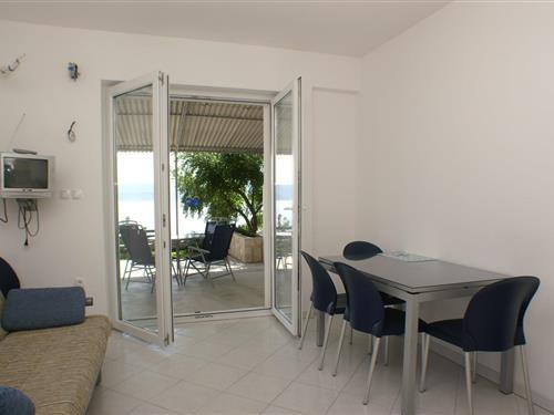 Holiday Home/Apartment - 2 persons -  - Stanici - 21310 - Stanici