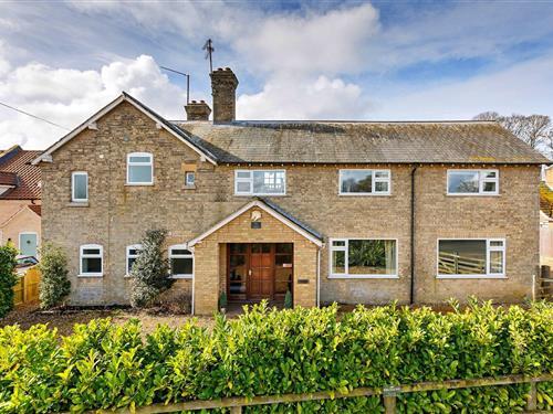 Cottage - 11 persons -  - PE33 9DX - Crimplesham