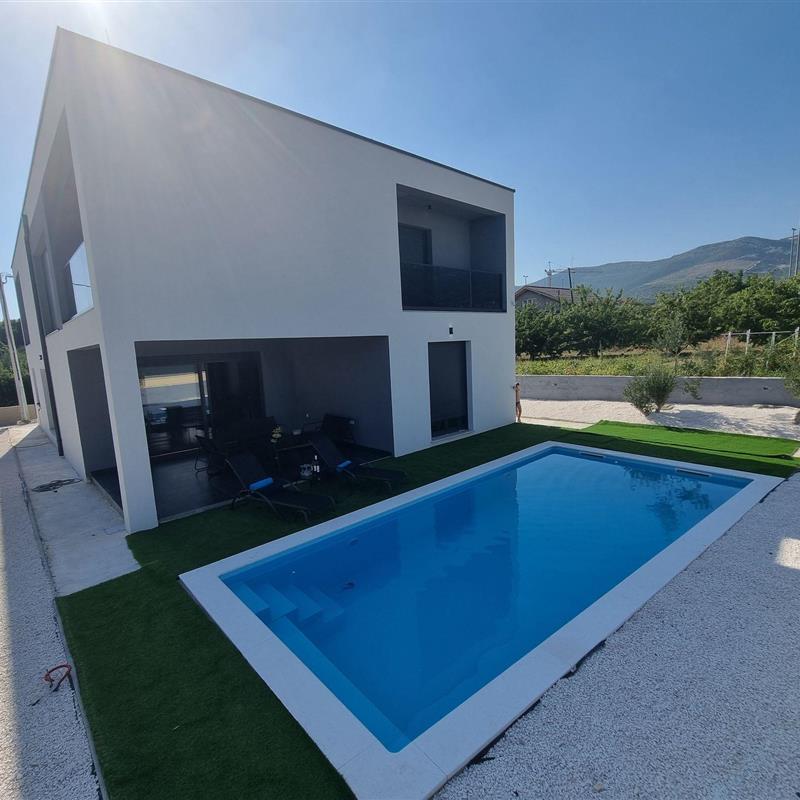 Sommerhus - 10 personer -  - Ulica Gaje Radunica - 21216 - Kaštel Novi