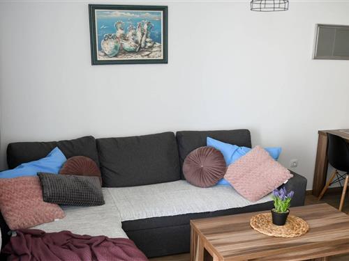 Ferieleilighet - 5 personer -  - 21223 - Okrug Gornji
