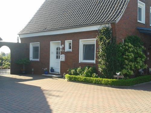 Holiday Home/Apartment - 2 persons -  - Störtebekerstrasse - 26553 - Dornumersiel