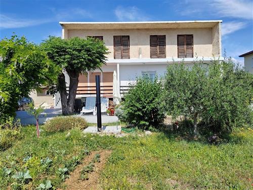 Holiday apartment - 7 persons -  - Barbat - 51280 - Barbat