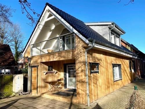 Holiday Home/Apartment - 2 persons -  - Hauptkanal rechts - 26871 - Papenburg