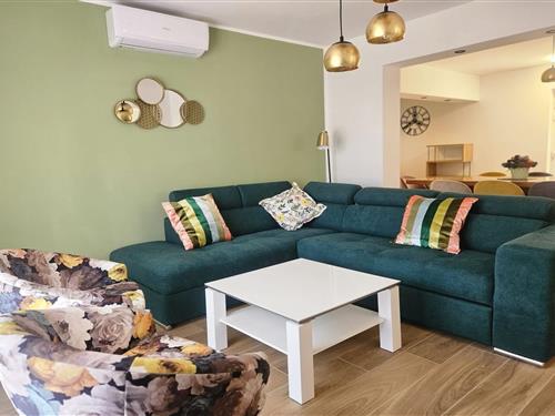 Holiday home - 8 persons -  - 22213 - Pirovac