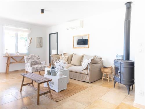 Holiday home - 8 persons -  - 83680 - La Garde Freinet