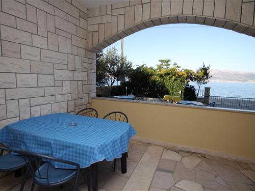 Holiday Home/Apartment - 4 persons -  - Slatine - 21224 - Slatine