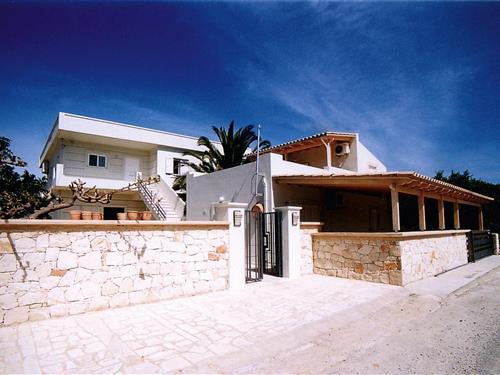 Holiday Home/Apartment - 4 persons -  - 73006 - Darmarochori