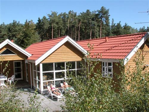 Holiday Home/Apartment - 10 persons -  - Baunevænge 6 A - Vestre Sømark - 3720 - Åkirkeby