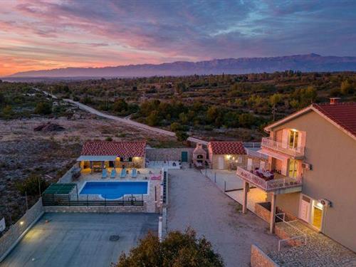 Holiday home - 14 persons -  - 23420 - Donje Biljane