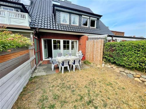 Holiday Home/Apartment - 4 persons -  - Smellwai - 25980 - Westerland