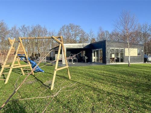 Sommerhus - 12 personer -  - Skovsøen - Fjellerup - 8585 - Glesborg