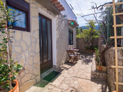 Holiday apartment - 3 persons -  - Obrada Hrgovica - 51551 - Veli Losinj
