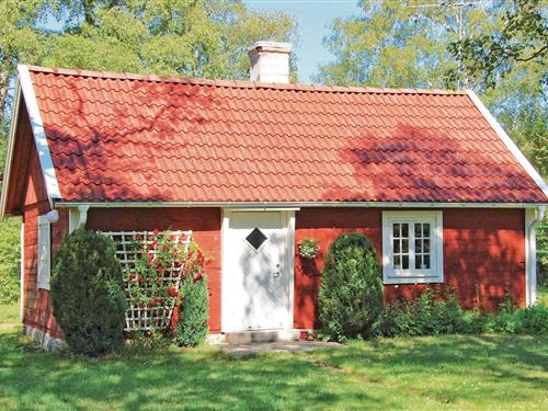 Holiday Home/Apartment - 4 persons -  - Björkängsvägen - Hörlösa/Löttorp - 387 70 - Löttorp