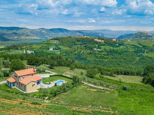 Sommerhus - 8 personer -  - Spinovci - 52424 - Motovun