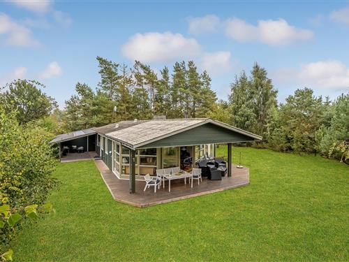Sommerhus - 6 personer -  - Troldurtvej - Marielyst - 4873 - Væggerløse