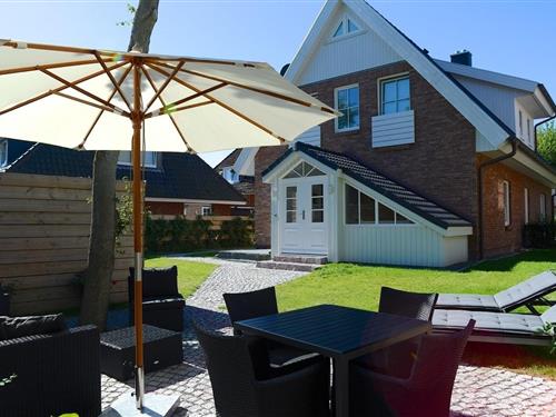 Holiday Home/Apartment - 4 persons -  - Waldstr. - 25938 - Wyk Auf Föhr