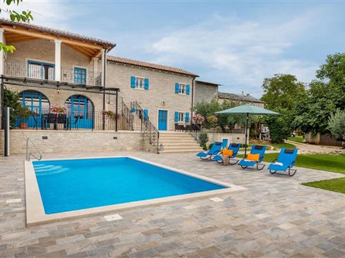 Villa - 8 personer -  - 52428 - Cepic