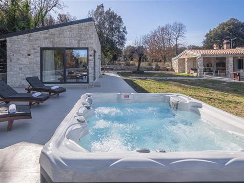 Objekt Nr.: 133-CIV830